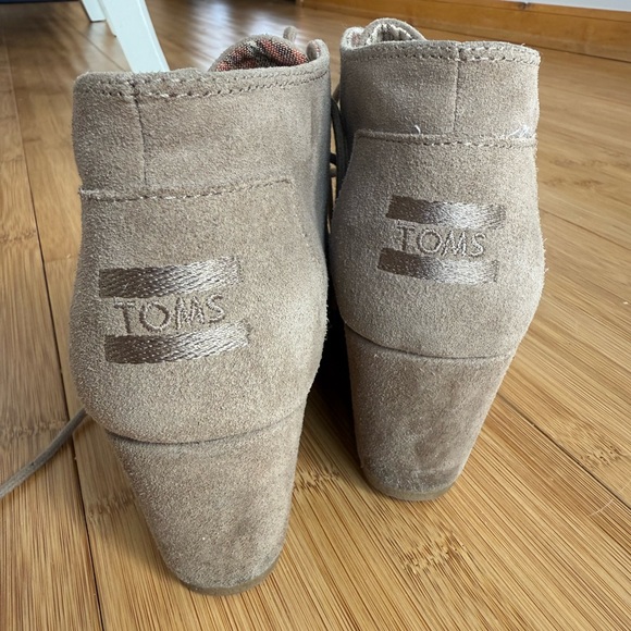 Toms Tan Ankle Booties with Concealed Wedge Heel - Picture 4 of 6